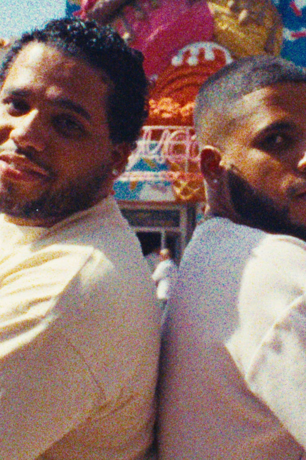 The twins back to back on Calle Ocho.